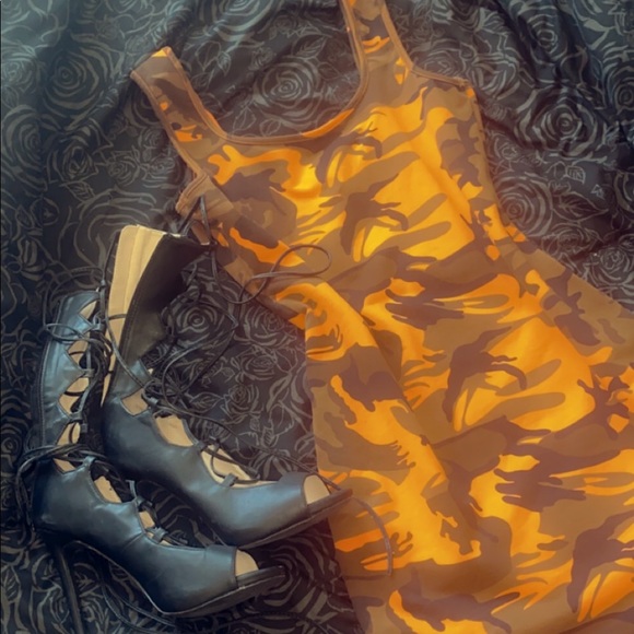 Camo fitted mini dress - Picture 1 of 6